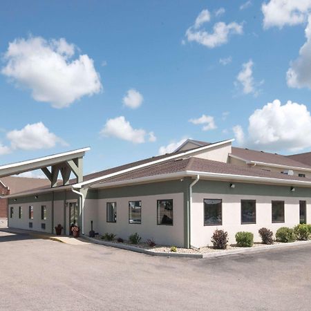 Days Inn By Wyndham Watertown Extérieur photo