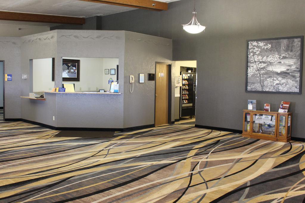 Days Inn By Wyndham Watertown Extérieur photo