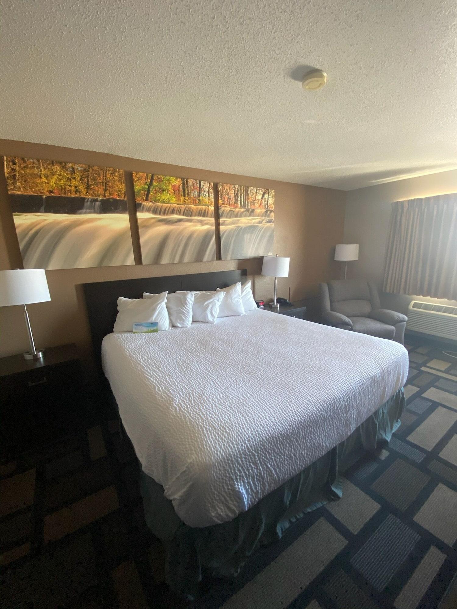 Days Inn By Wyndham Watertown Extérieur photo