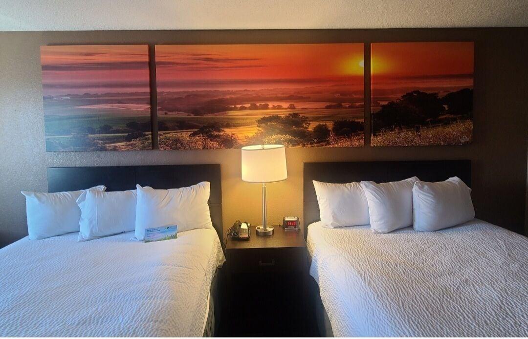 Days Inn By Wyndham Watertown Extérieur photo