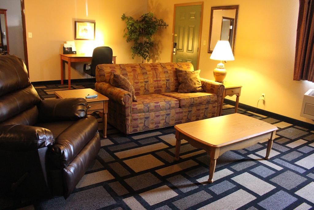 Days Inn By Wyndham Watertown Chambre photo