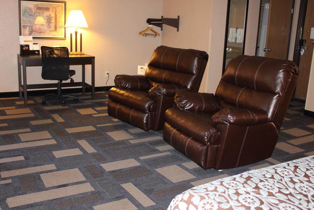 Days Inn By Wyndham Watertown Chambre photo